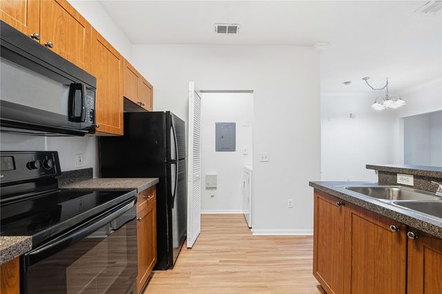 2171 PORTOFINO PLACE 7-2723, Palm Harbor, FL 34683