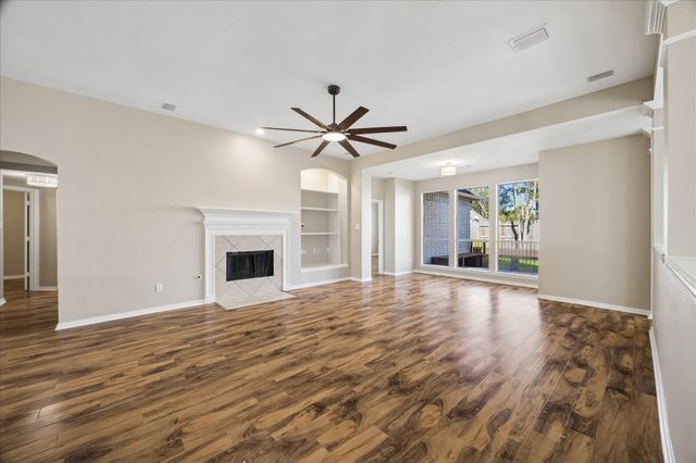 3211 Chappelwood Drive, Pearland, TX 77584