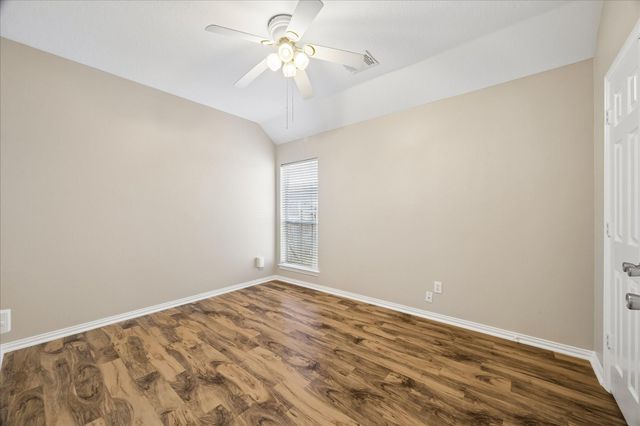 3211 Chappelwood Drive, Pearland, TX 77584