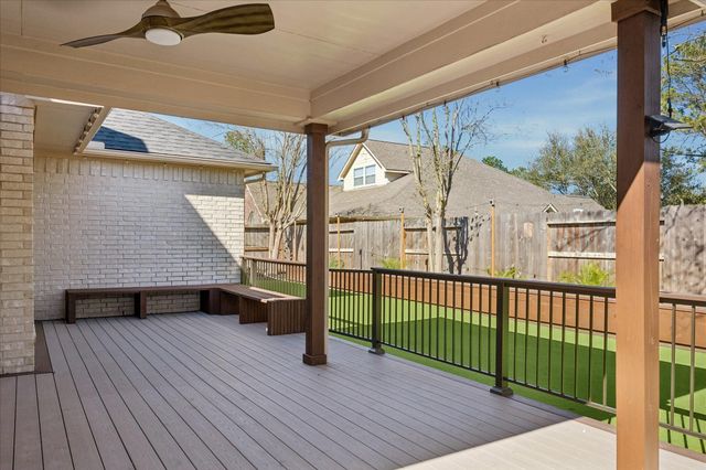 3211 Chappelwood Drive, Pearland, TX 77584