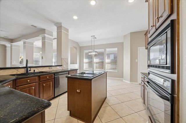 3211 Chappelwood Drive, Pearland, TX 77584