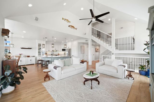 1315 Wahini Street, Galveston, TX 77554