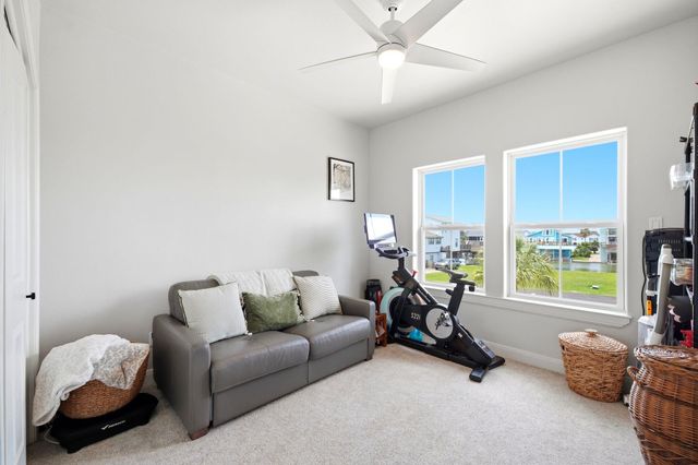 1315 Wahini Street, Galveston, TX 77554
