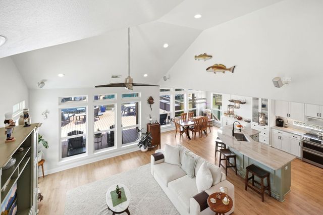 1315 Wahini Street, Galveston, TX 77554