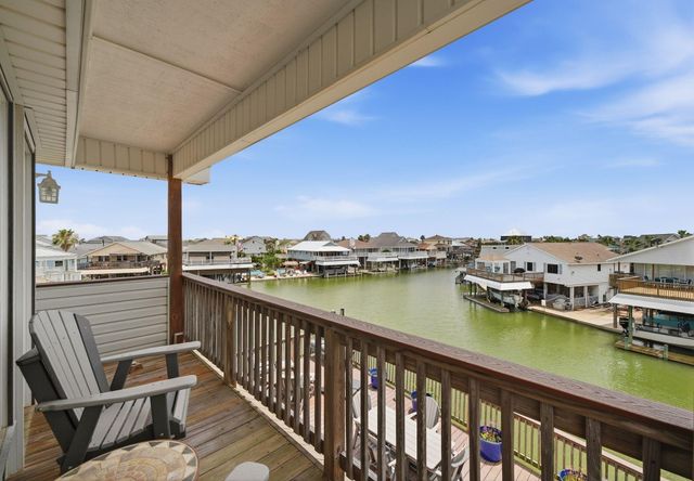 1315 Wahini Street, Galveston, TX 77554