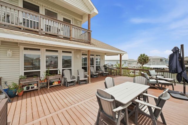 1315 Wahini Street, Galveston, TX 77554