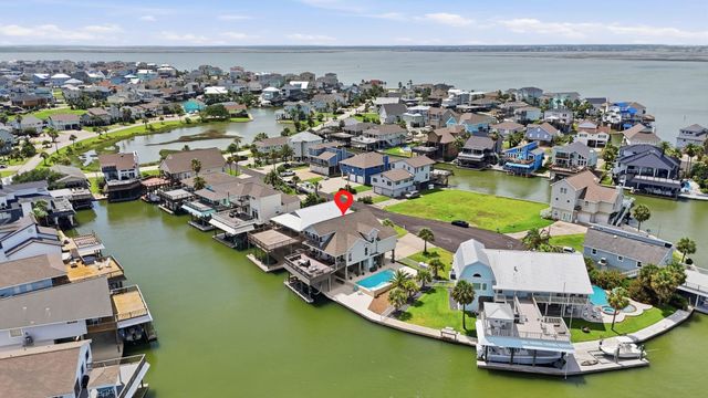 1315 Wahini Street, Galveston, TX 77554