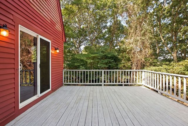 56 Westmoreland Dr, Falmouth, MA 02540