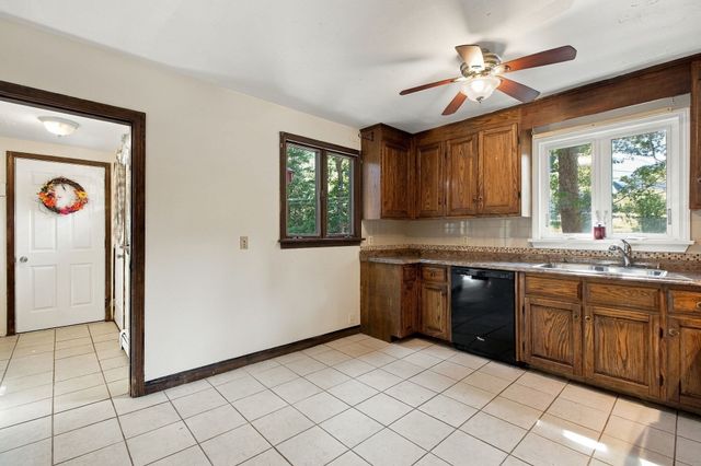 56 Westmoreland Dr, Falmouth, MA 02540