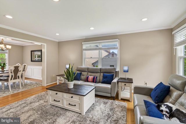 105 GRACE LN, Aston, PA 19014