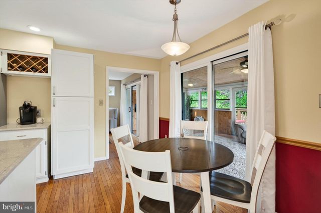 105 GRACE LN, Aston, PA 19014