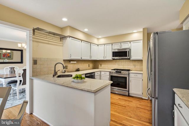 105 GRACE LN, Aston, PA 19014