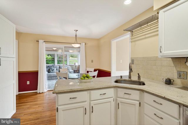 105 GRACE LN, Aston, PA 19014