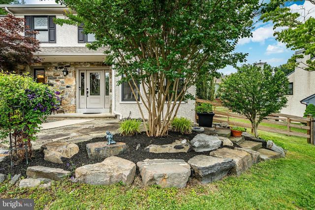 105 GRACE LN, Aston, PA 19014