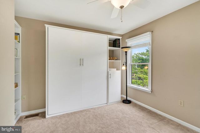 105 GRACE LN, Aston, PA 19014