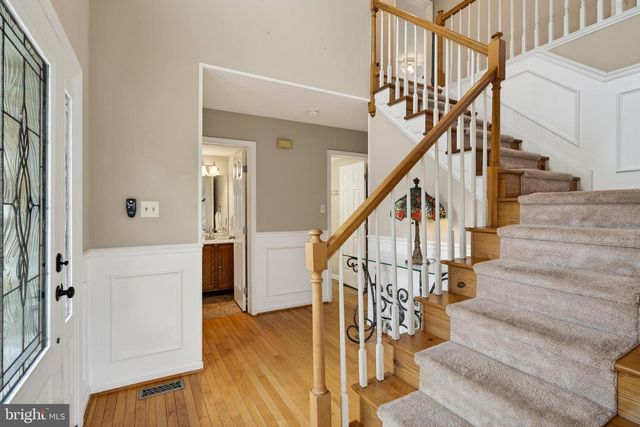 105 GRACE LN, Aston, PA 19014