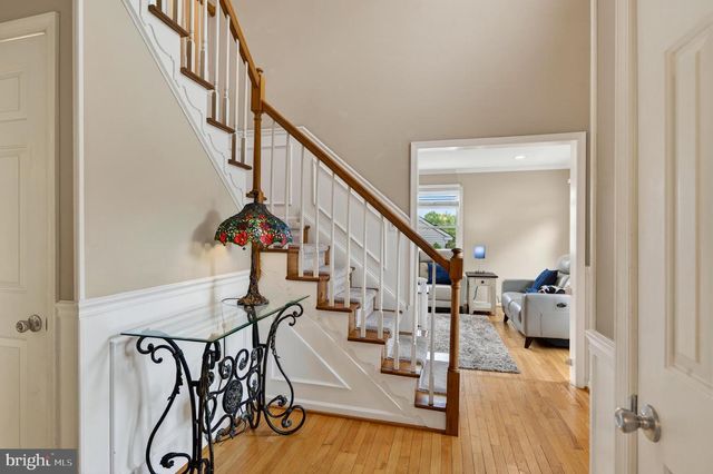 105 GRACE LN, Aston, PA 19014