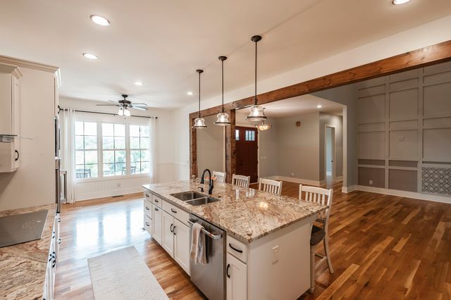 1020 Morchella Private Way, Hendersonville, TN 37075