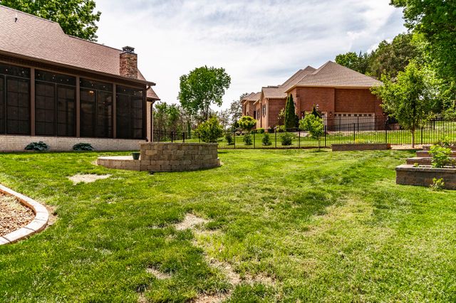 1020 Morchella Private Way, Hendersonville, TN 37075