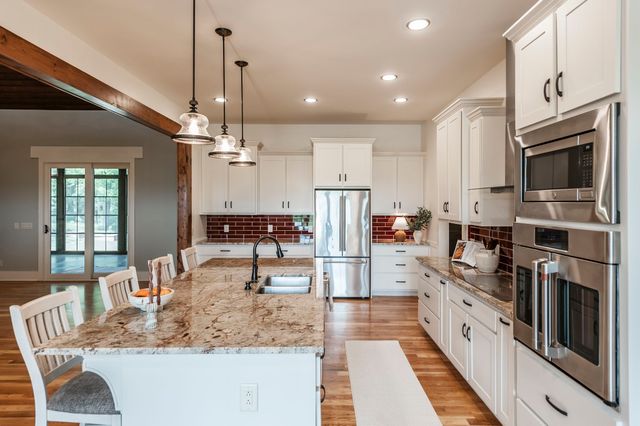 1020 Morchella Private Way, Hendersonville, TN 37075