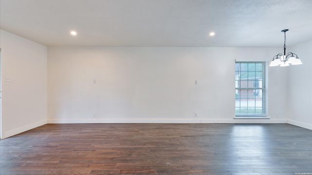 1045 Shook Ave Apt 101A, San Antonio, TX 78212