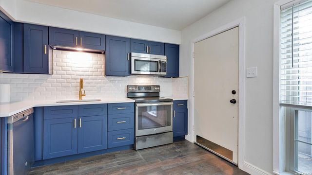 1045 Shook Ave Apt 101A, San Antonio, TX 78212