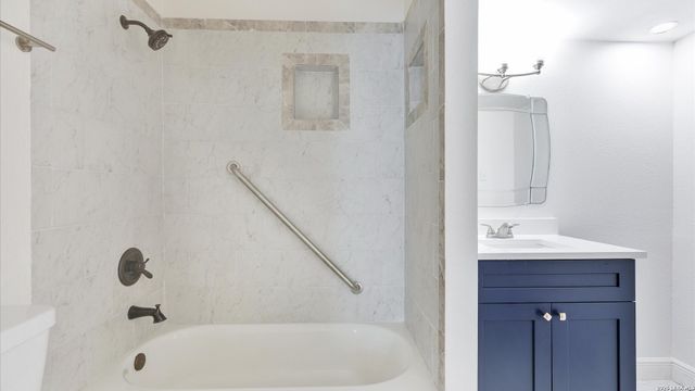 1045 Shook Ave Apt 101A, San Antonio, TX 78212