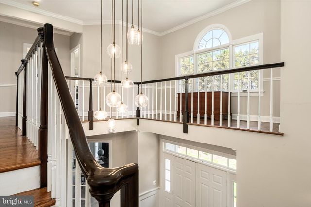 6 MICHAEL WAY, Pennington, NJ 08534