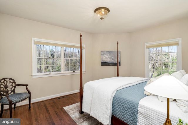 6 MICHAEL WAY, Pennington, NJ 08534