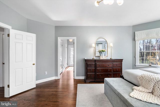 6 MICHAEL WAY, Pennington, NJ 08534