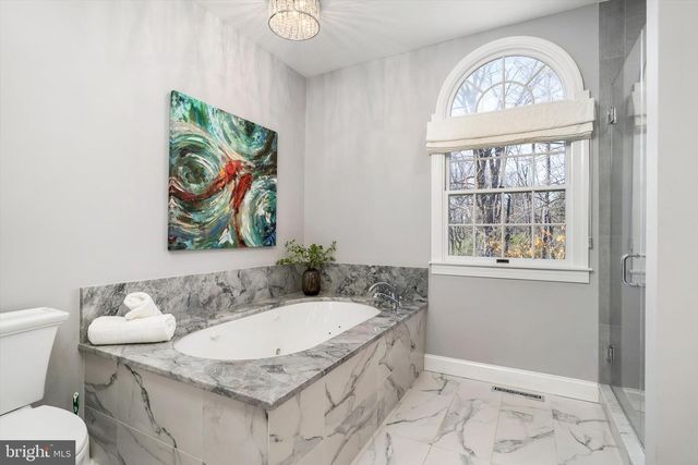6 MICHAEL WAY, Pennington, NJ 08534