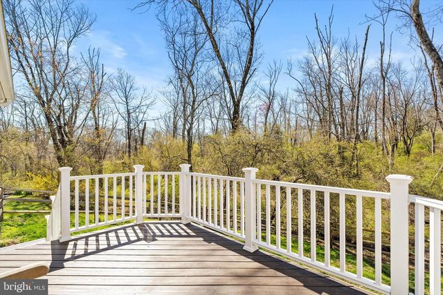 6 MICHAEL WAY, Pennington, NJ 08534