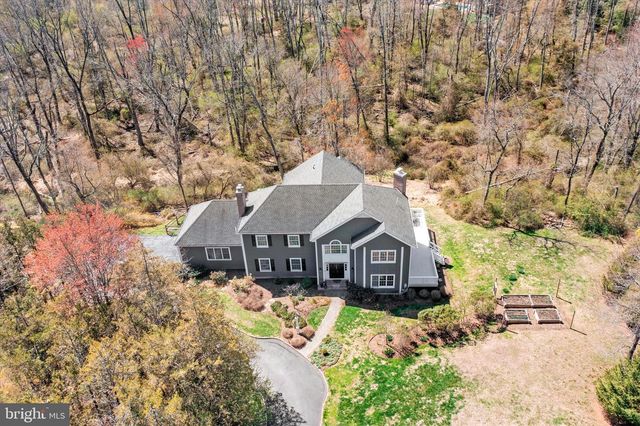 6 MICHAEL WAY, Pennington, NJ 08534