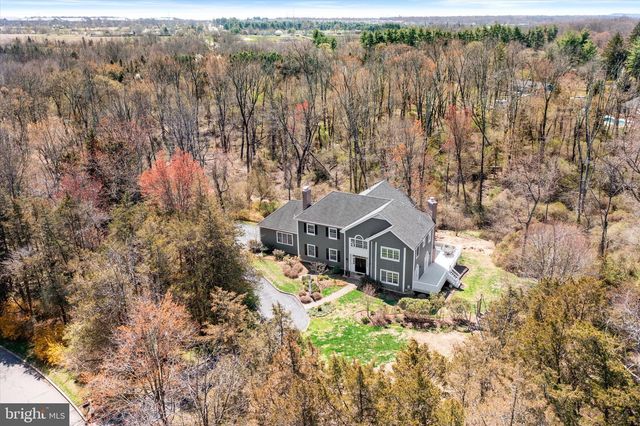 6 MICHAEL WAY, Pennington, NJ 08534