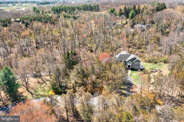 6 MICHAEL WAY, Pennington, NJ 08534