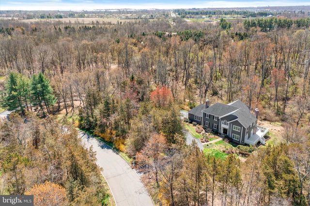 6 MICHAEL WAY, Pennington, NJ 08534