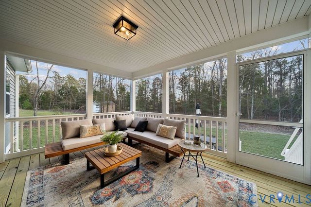 10476 Meyers Park Dr, Ashland, VA 23005