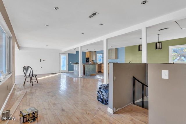 167 Wilderness Lane, Clintwood, VA 24228