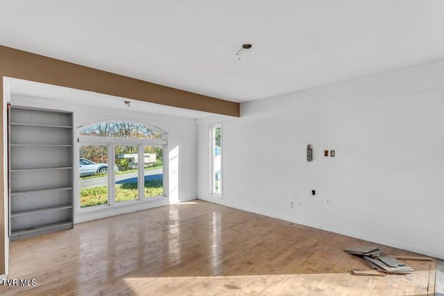 167 Wilderness Lane, Clintwood, VA 24228