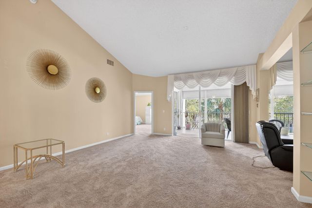 11683 Briarwood Circle 3, Boynton Beach, FL 33437