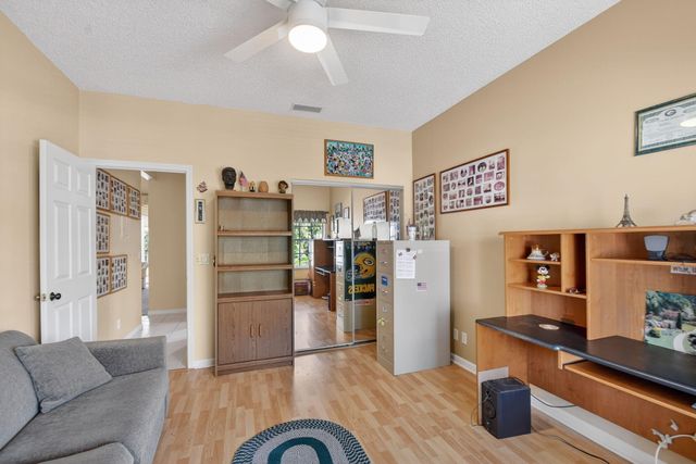 11683 Briarwood Circle 3, Boynton Beach, FL 33437