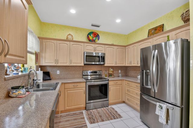 11683 Briarwood Circle 3, Boynton Beach, FL 33437