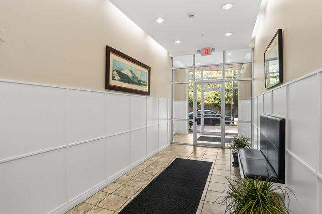 1415 Sherman Avenue 207, Evanston, IL 60201
