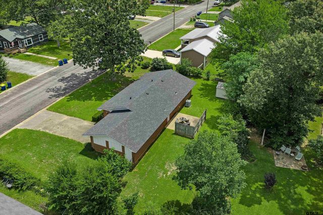 612 Leach St, Kilgore, TX 75662