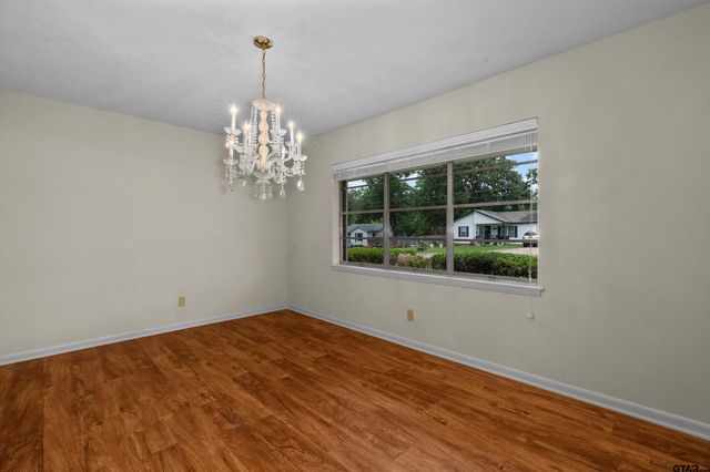 612 Leach St, Kilgore, TX 75662