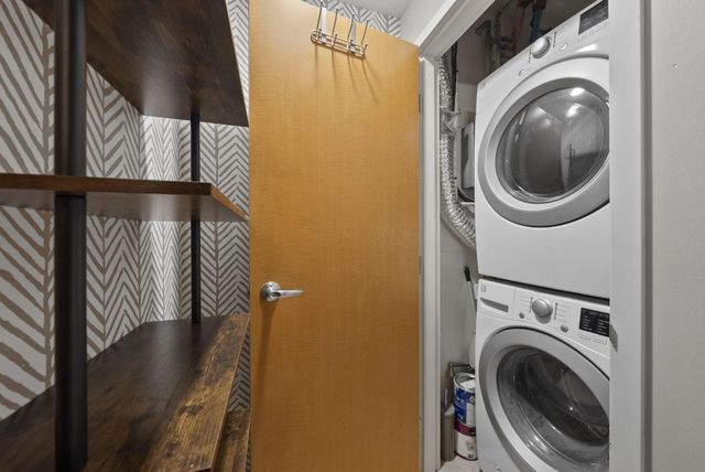 100 E Gay Street, 503, Columbus, OH 43215