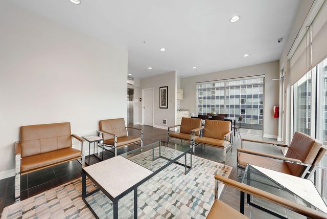 100 E Gay Street, 503, Columbus, OH 43215