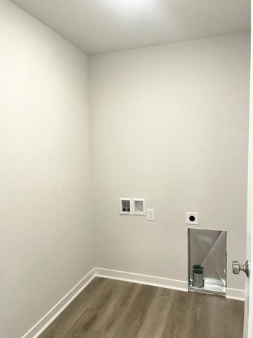 W219N16253 Primrose COURT, Jackson, WI 53037