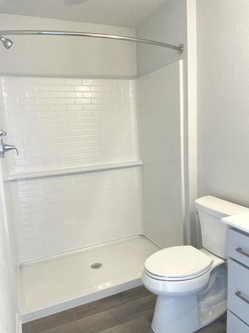 W219N16253 Primrose COURT, Jackson, WI 53037