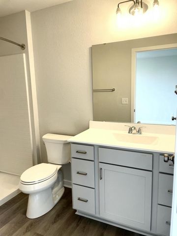 W219N16253 Primrose COURT, Jackson, WI 53037